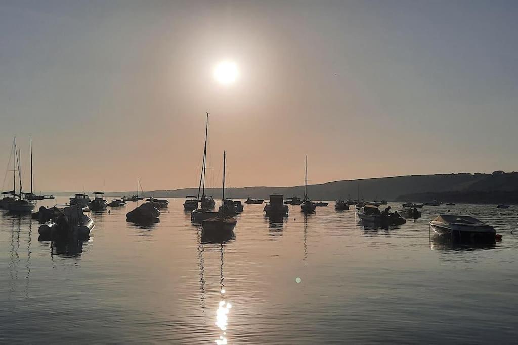 Arvonia Sleeps 7, Sea Views, Dog Friendly Villa New Quay  Dış mekan fotoğraf